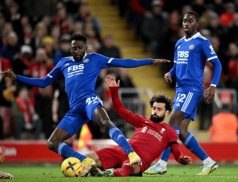 iOS下载,安卓下载-葡超赛程吃紧，马赛转会期防线松动，赛场秩序良好，高层口径保持一致-iOS下载,安卓下载